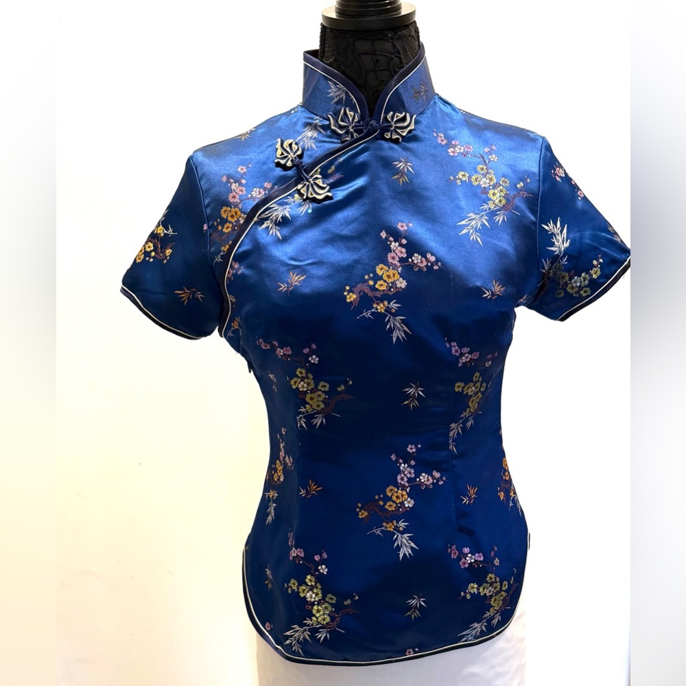 Vintage 100% silk Royal  blue sold brocade Asian inspired top